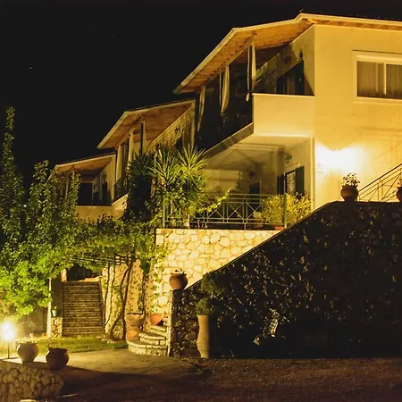 Althea Lefkada 公寓